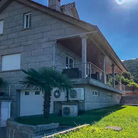 Villa Gondomar Βίλα