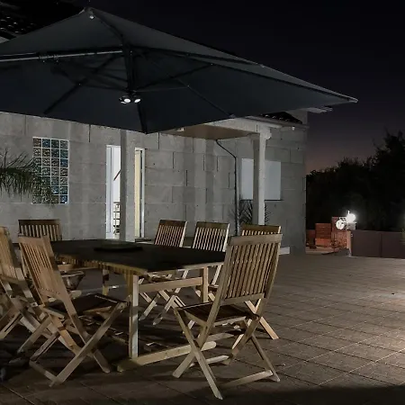 Villa Gondomar Βίλα *